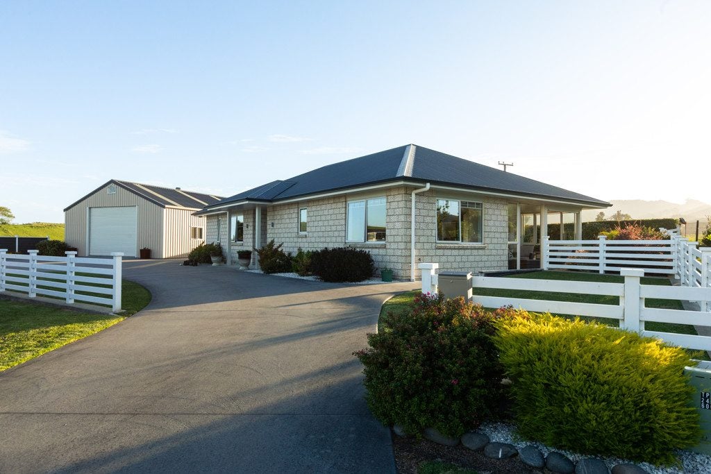 55 Ocean Breeze Drive, Waihi Beach, Waihi Beach - Carousel 1