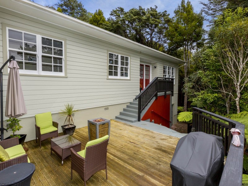 52A Chatsworth Road, Silverstream, Upper Hutt - Carousel 1