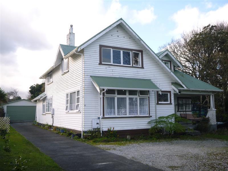 62 Victoria Street, Kaponga, Hawera - Carousel 1