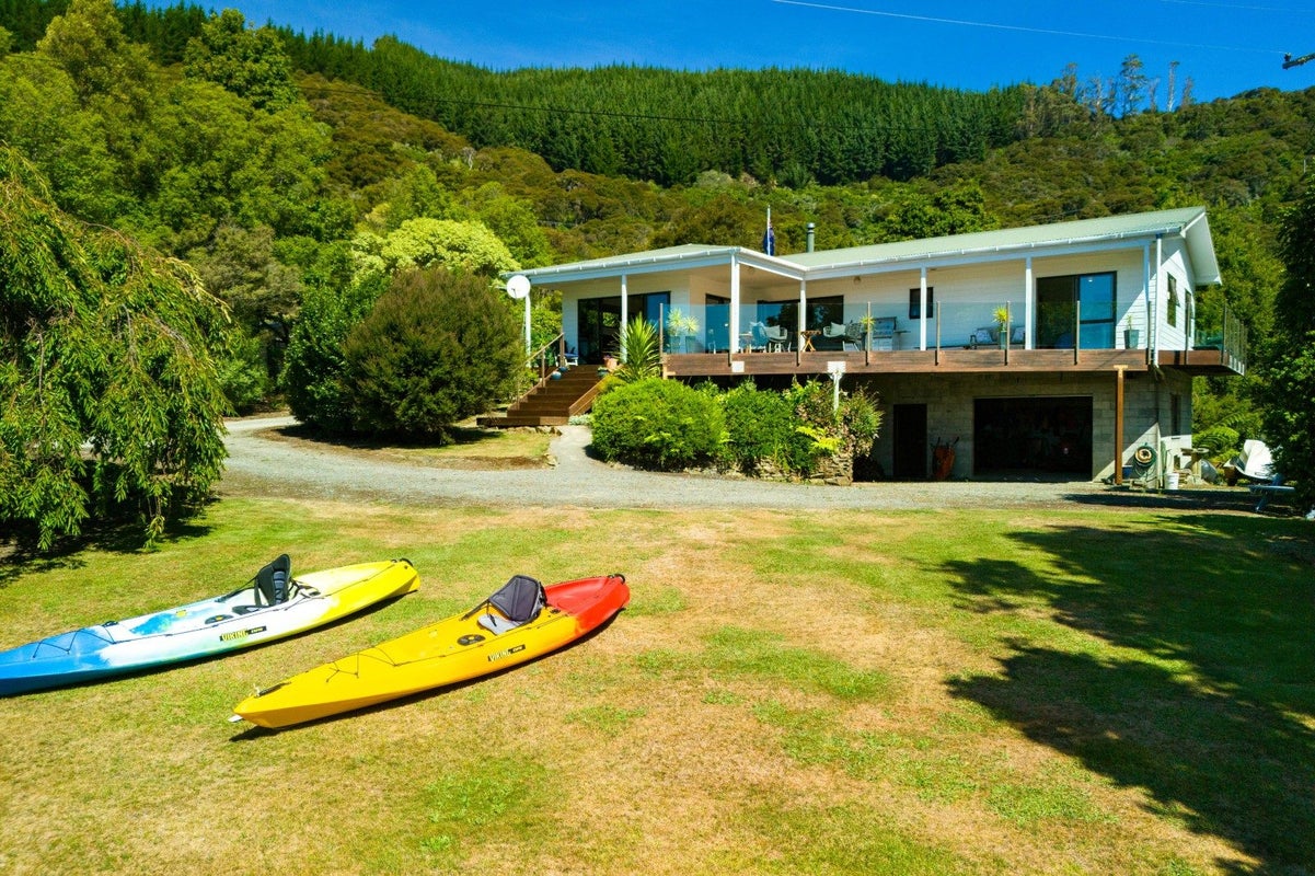 32 Moetapu Bay Road, Moetapu Bay, Linkwater - Carousel 1