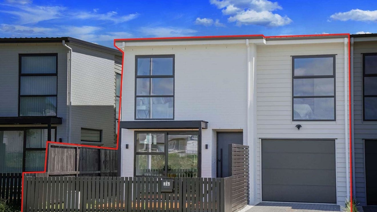 40 Kapia Drive, Takanini, Auckland - Carousel 1