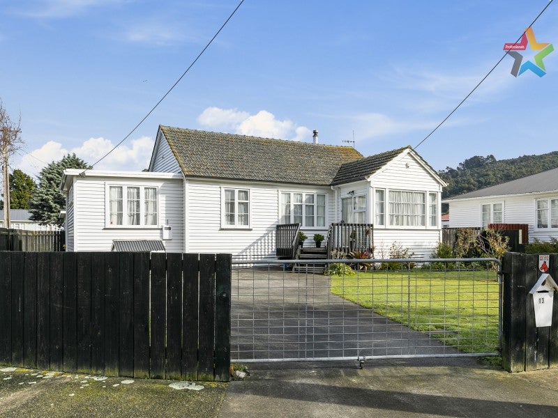 13 Pringle Street, Taita, Lower Hutt - Carousel 1