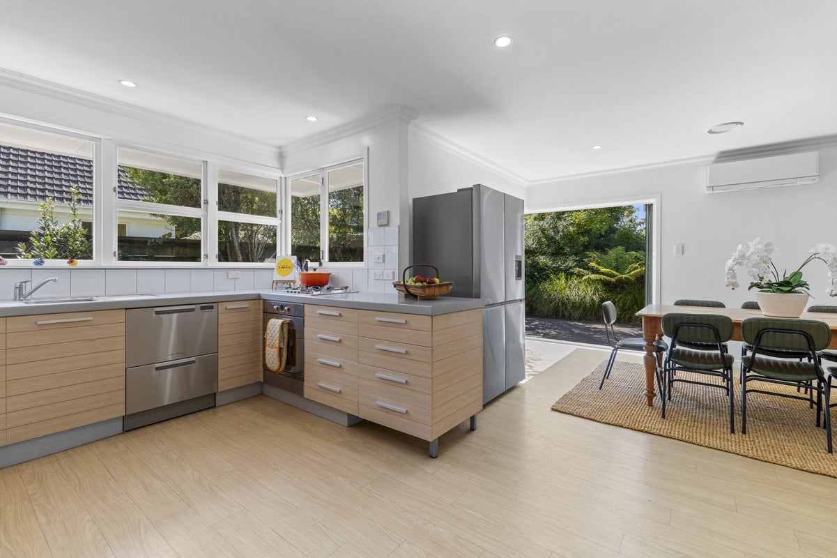 253B Coronation Avenue, Welbourn, New Plymouth - Carousel 2