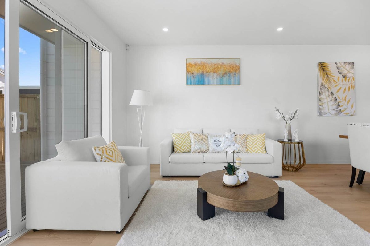 111 Tributary Parade, Karaka, Papakura - Carousel 22