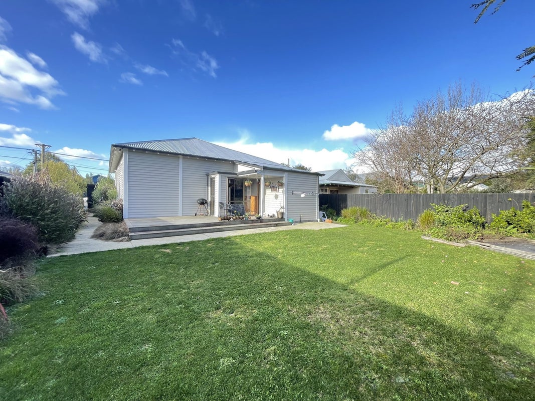 127 Barrington Street, Somerfield, Christchurch - Carousel 20