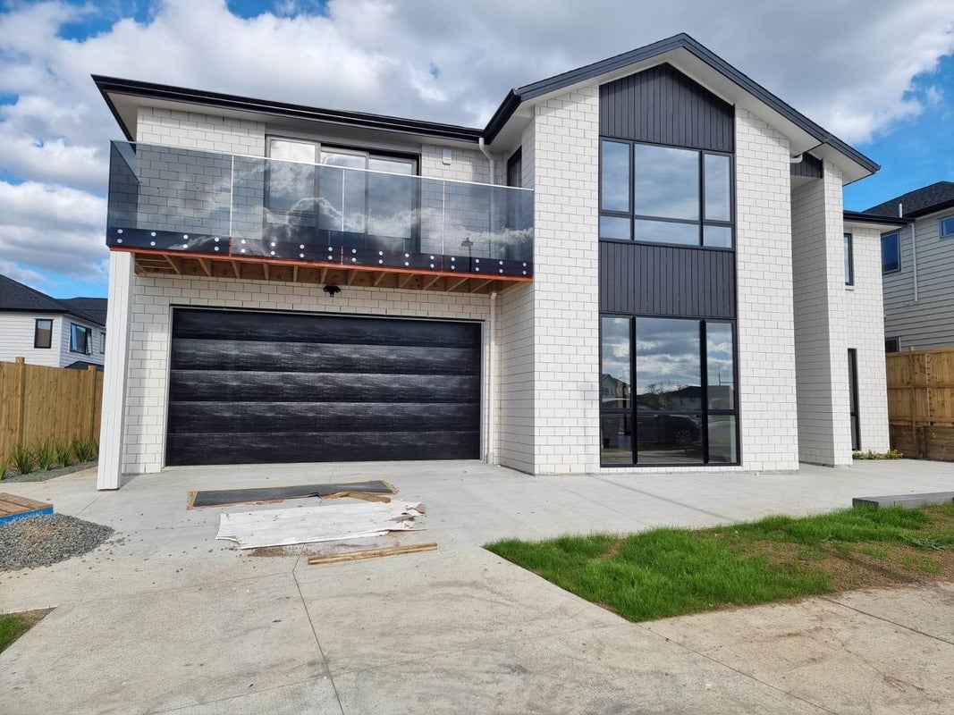 50 Drumbuoy Drive, Flat Bush, Auckland - Carousel 1
