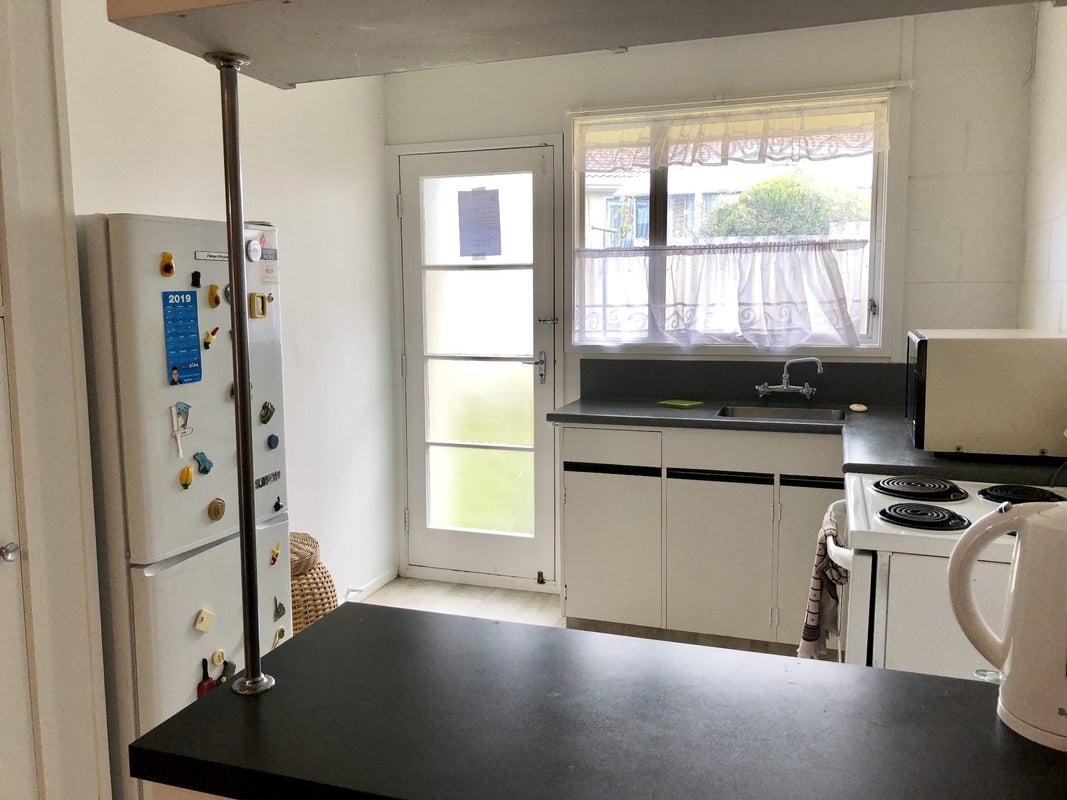 2/109 Sycamore Drive, Sunnynook, Auckland - Carousel 2