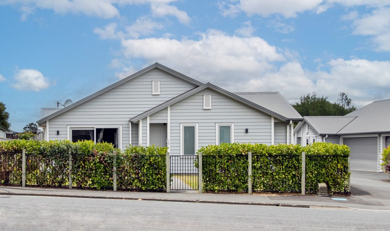 129 Forest Lake Road, Forest Lake, Hamilton - Carousel 17