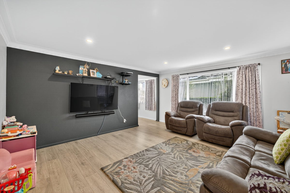 287 Burwood Road, Burwood, Christchurch - Carousel 2