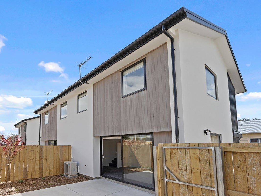 2/39 Heywood Terrace, Richmond, Christchurch - Carousel 1