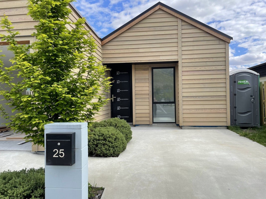 25 Dewar Street, Lake Hayes, Queenstown - Carousel 12