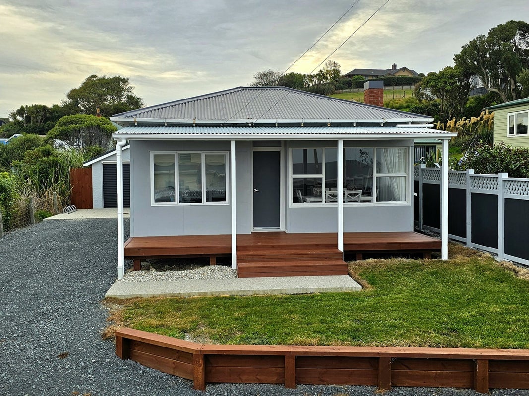 32 Esplanade, Balclutha - Carousel 24