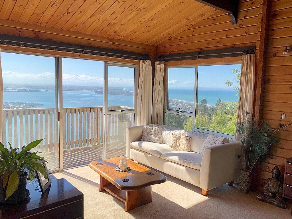 8 Hurst Seager Lane, Clifton, Christchurch - Carousel 2