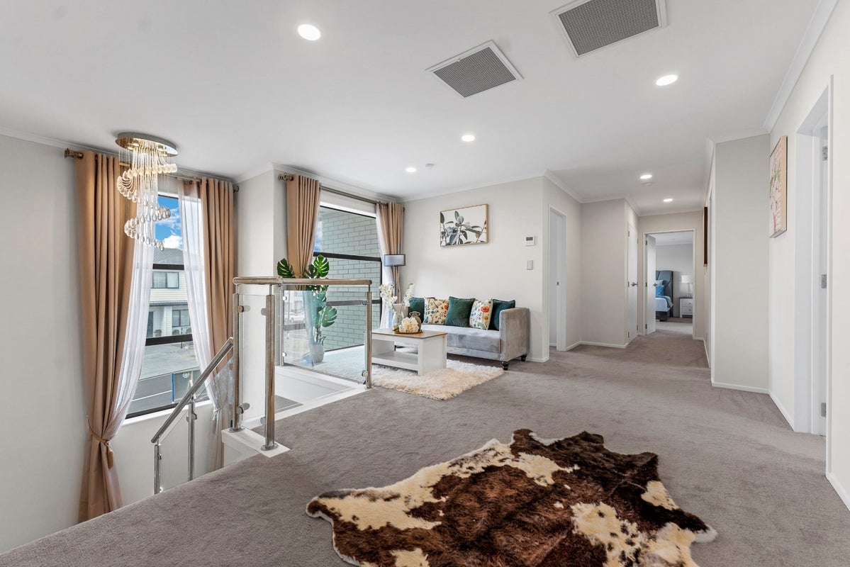 52 Hikuawa Road, Flat Bush, Auckland - Carousel 22