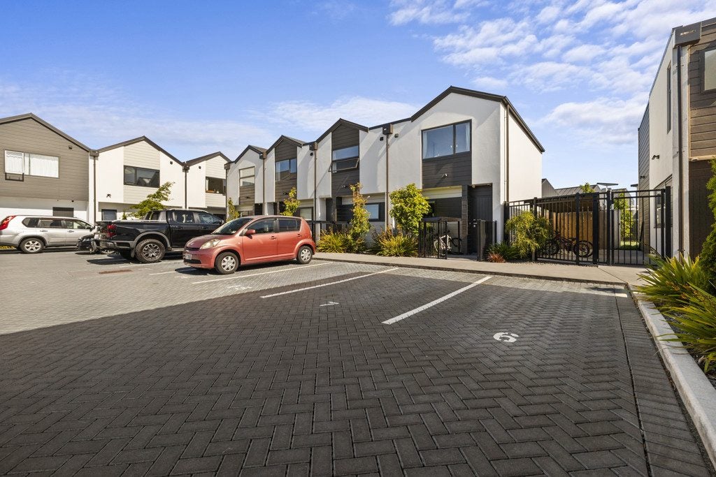 6/15 Bunyan Street, Waltham, Christchurch - Carousel 2