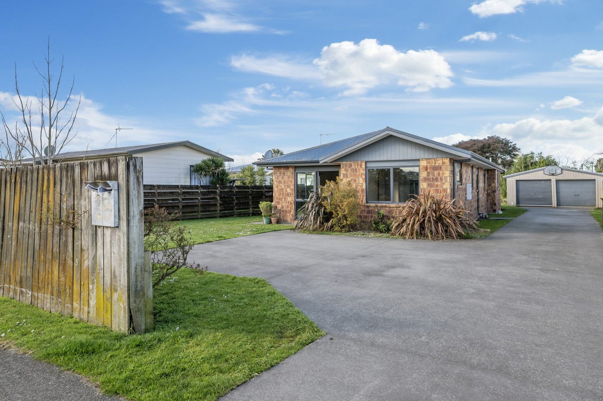25 Wikaraka Street, Ngongotaha, Rotorua - Carousel 14
