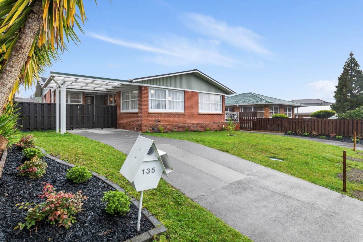 135 Elliot Street, Pahurehure, Papakura - Carousel 2