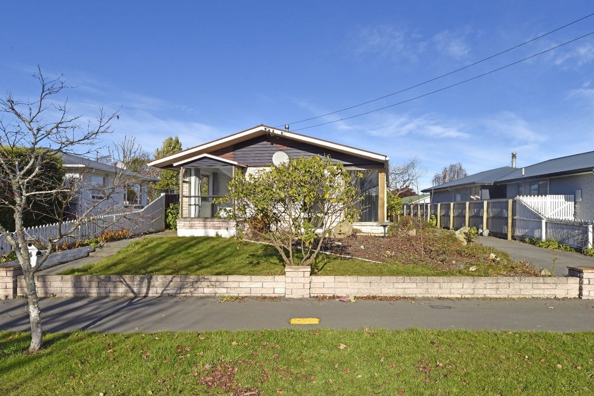 34 Wingate Street, Redwood, Christchurch - Carousel 1
