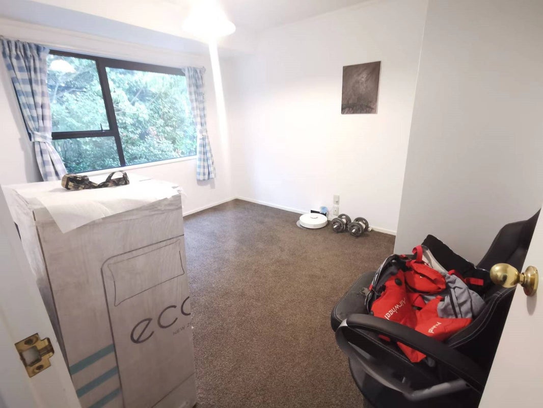 2/12 Belmont Terrace, Milford, Auckland - Carousel 2