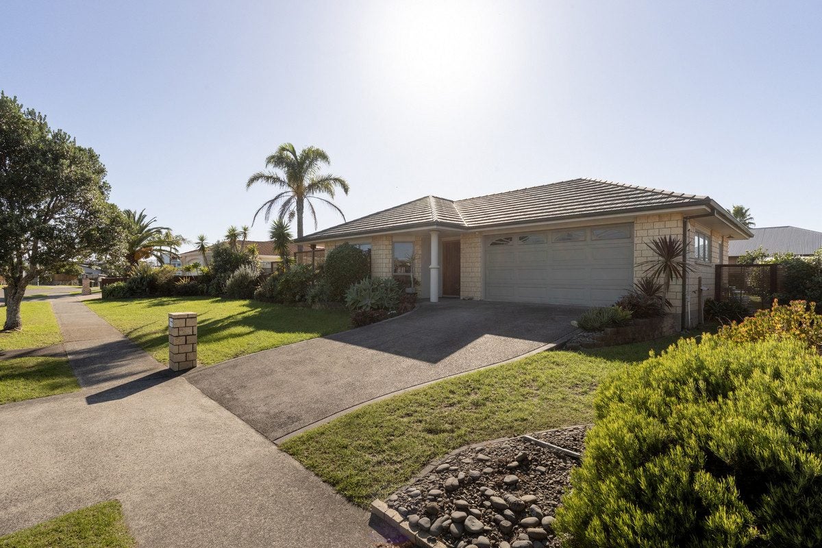 14 Ohuirehe Road, Coastlands, Whakatane - Carousel 2