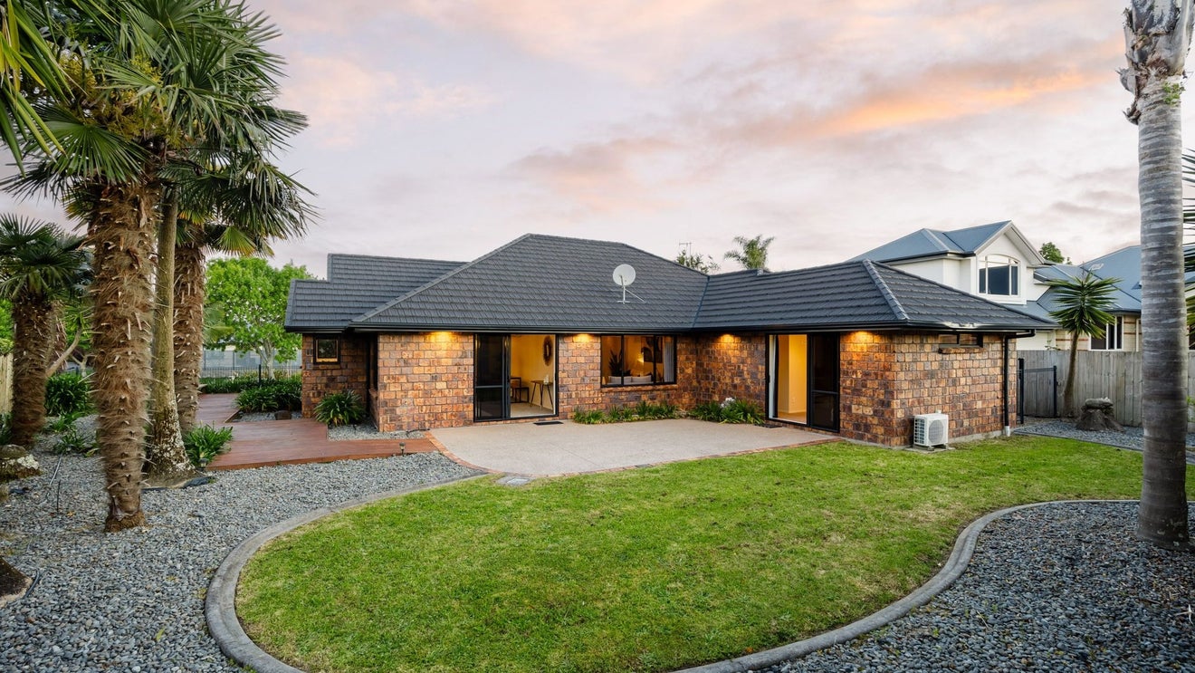 14 Cherie Close, Rototuna, Hamilton - Carousel 1