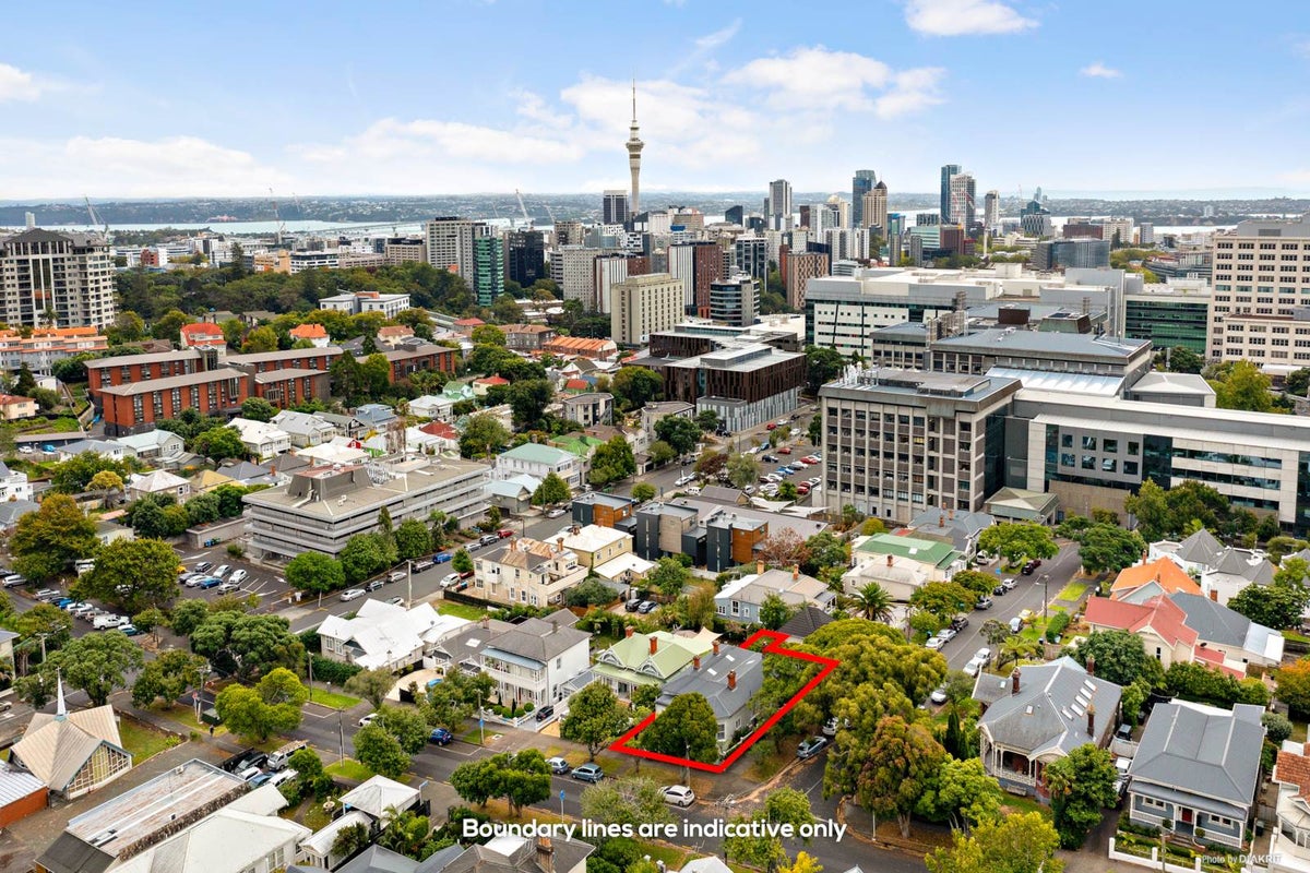 34 Carlton Gore Road, Grafton, Auckland - Carousel 1