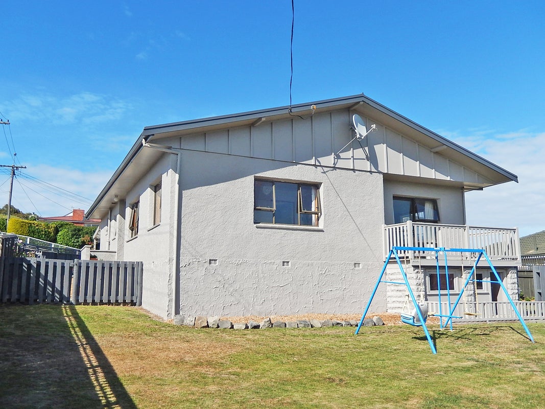 9 Selwyn Street, South Hill, Oamaru - Carousel 20