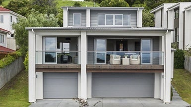 4 Ravello Rise, Flat Bush, Auckland - Carousel 1