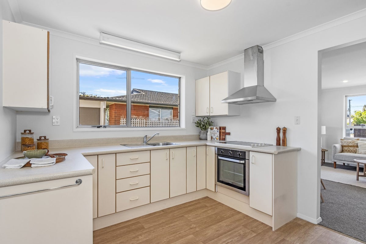 1/18A Prossers Road, Saint Martins, Christchurch - Carousel 2