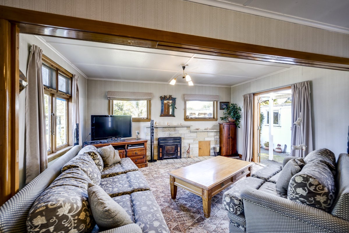 4 Logan Avenue, Marewa, Napier - Carousel 2