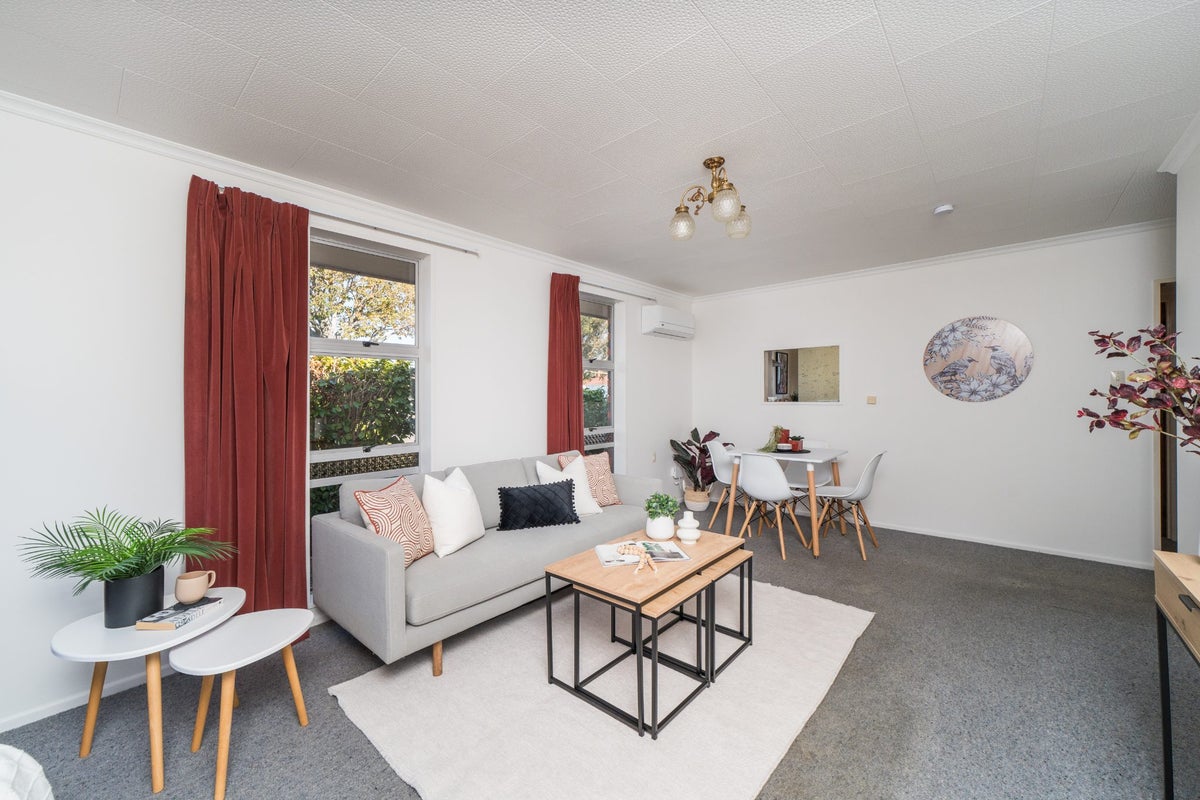 1/573 Church Street, Terrace End, Palmerston North - Carousel 2