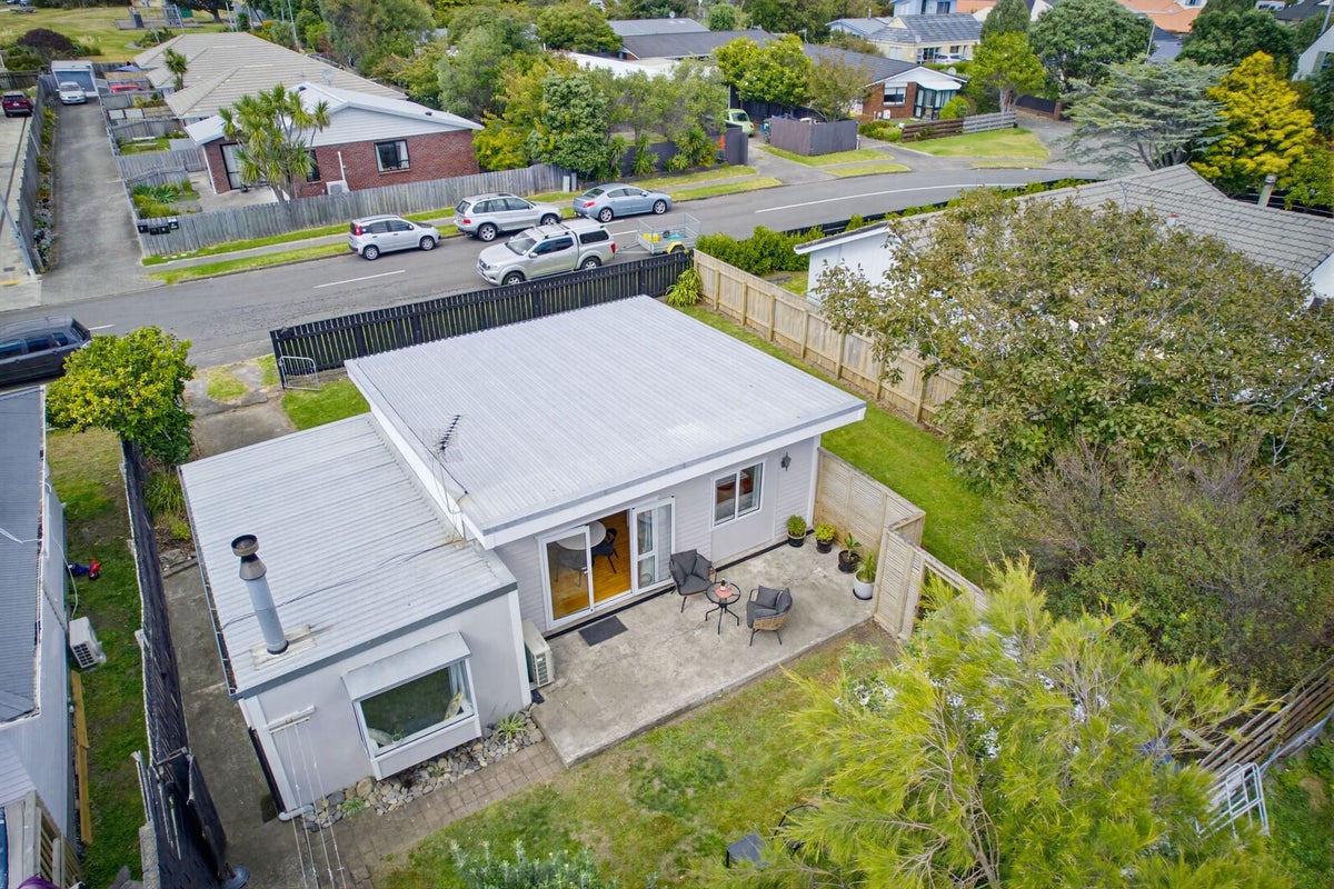 1 Te Kupe Road, Paraparaumu Beach, Paraparaumu - Carousel 2