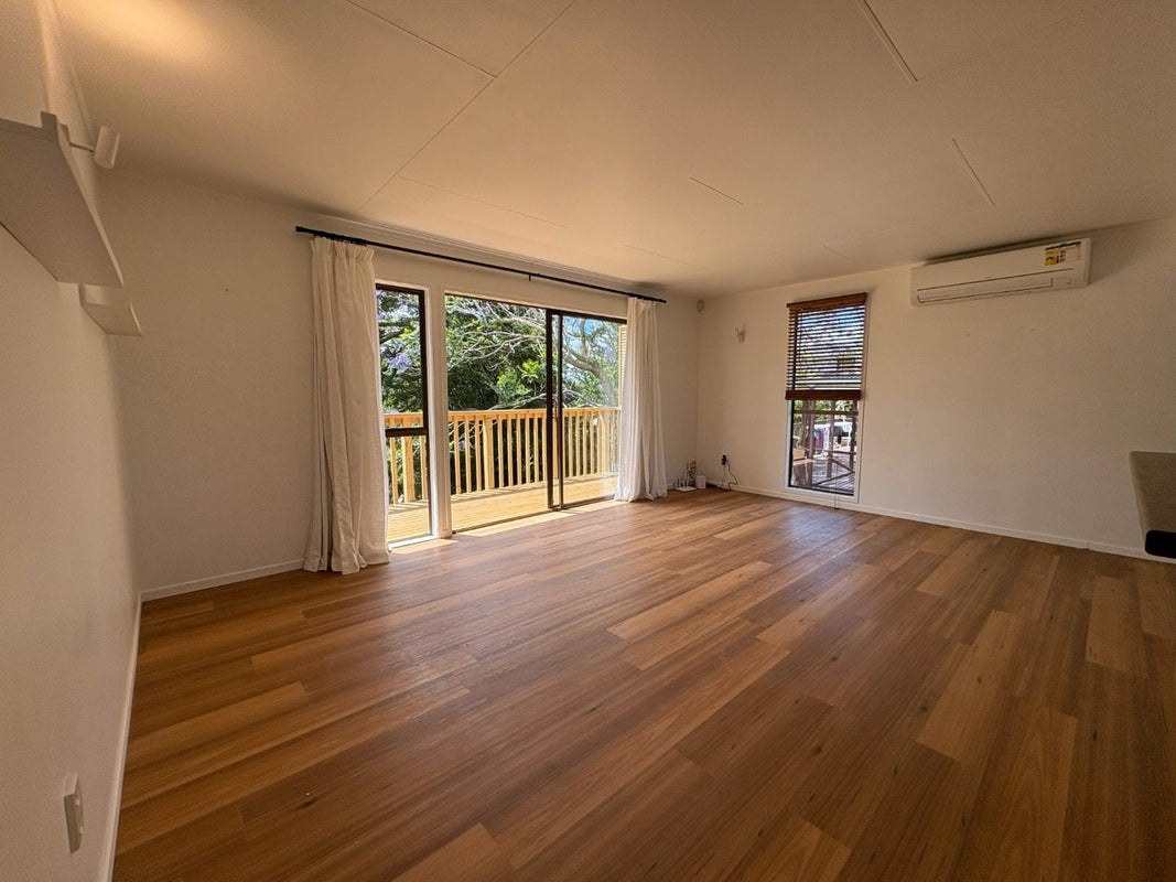 16 Handforth Street, Onerahi, Whangarei - Carousel 2
