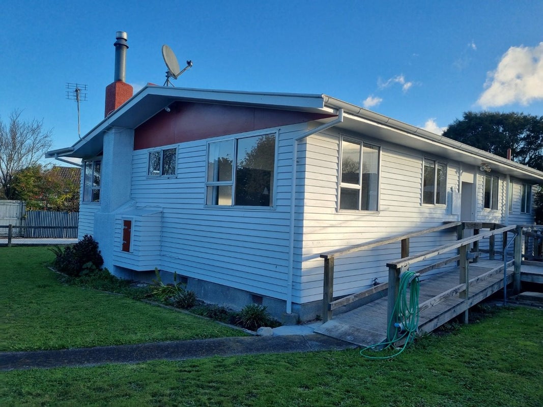 30 Raglan Street, Lansdowne, Masterton - Carousel 2