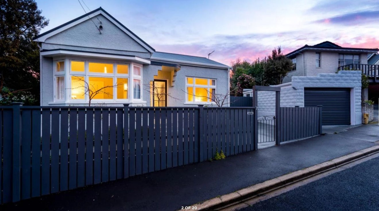 7 Lundie Street, Roslyn, Dunedin - Carousel 1