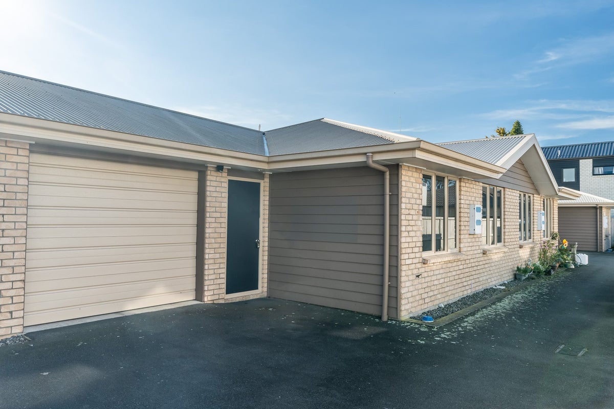 15C Paterson Street, Frankton, Hamilton - Carousel 1