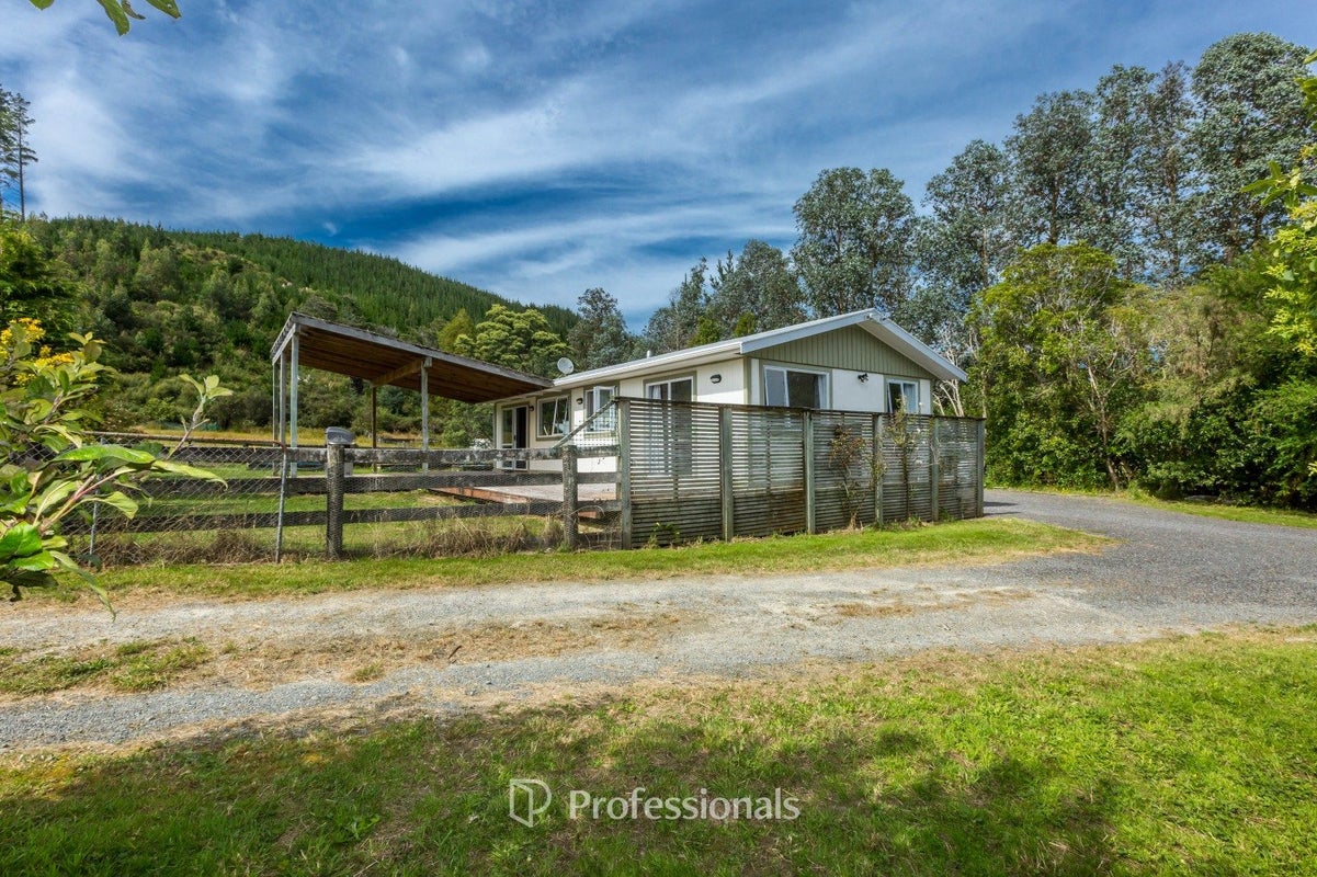 40 Colletts Road, Mangaroa, Upper Hutt - Carousel 2