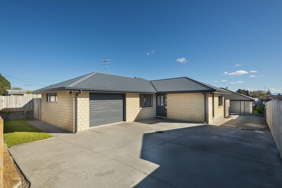 5 Hillstone Avenue, Gate Pa, Tauranga - Carousel 2