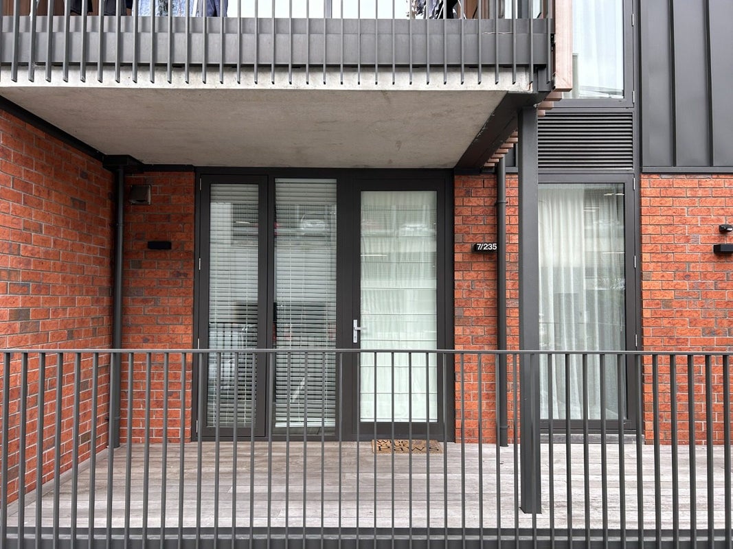 7/235 Madras Street, Christchurch Central, Christchurch - Carousel 1