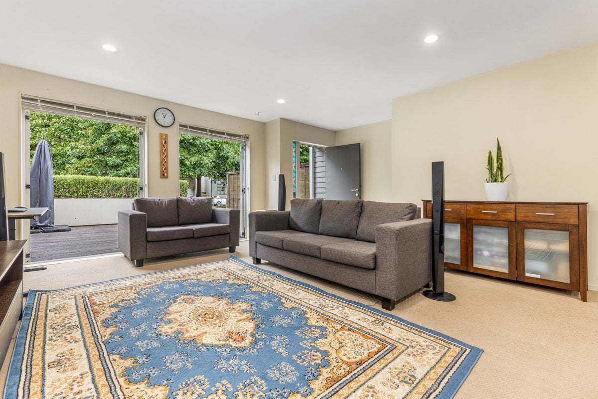40 Zabeel Crescent, Takanini, Auckland - Carousel 2