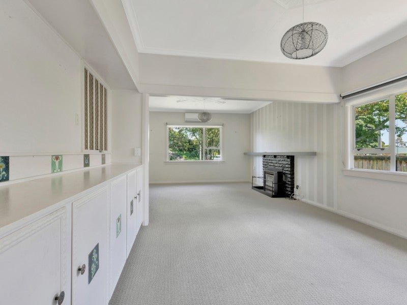 9 Hursthouse Street, Vogeltown, New Plymouth - Carousel 26