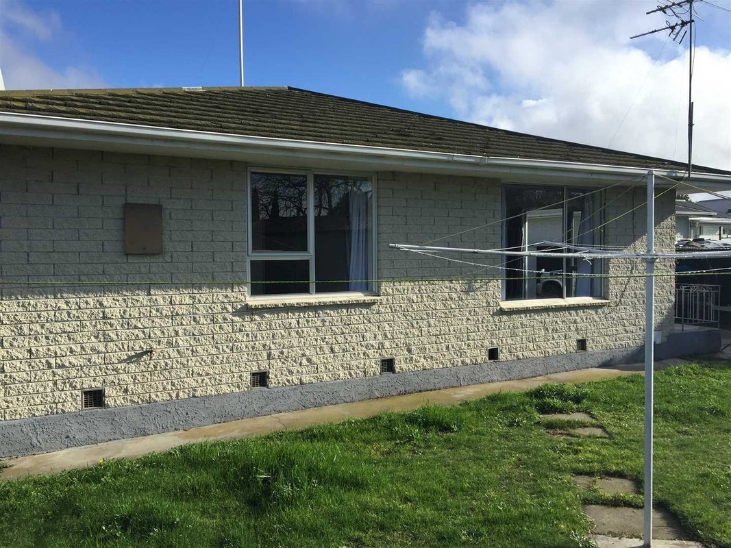 2/6 Pateke Place, Bromley, Christchurch - Carousel 1