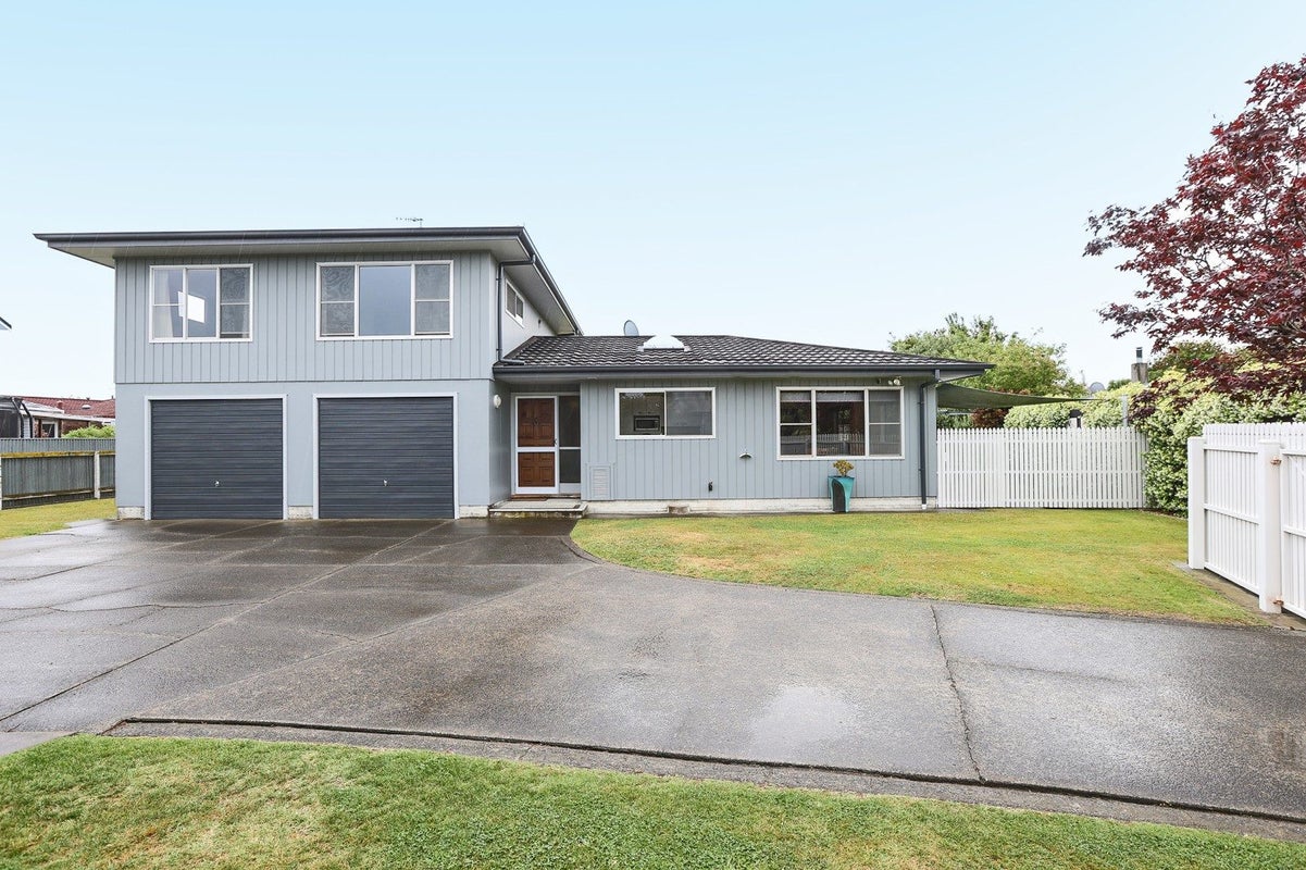 31 Holyrood Street, Taradale, Napier - Carousel 1