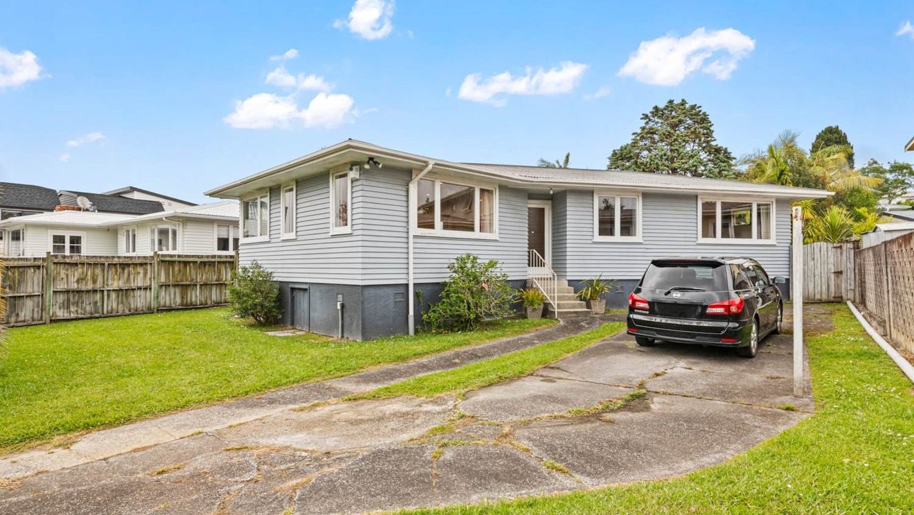 24 Seine Road, Forrest Hill, Auckland - Carousel 1