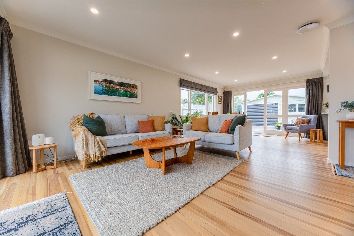 38 Gray Avenue, Paraparaumu Beach, Paraparaumu - Carousel 2