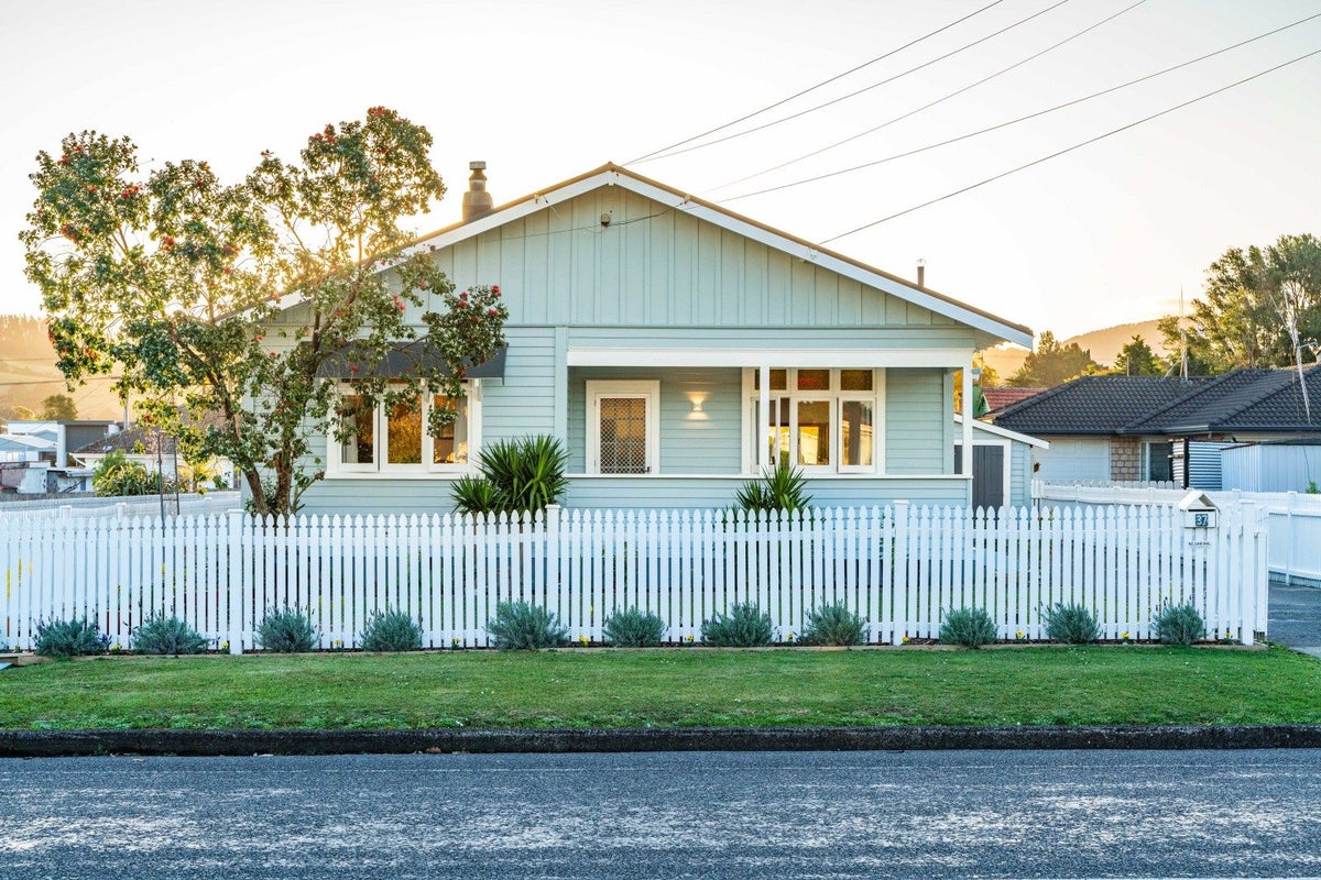 37 King ST, Kensington, Whangarei  - Carousel 1