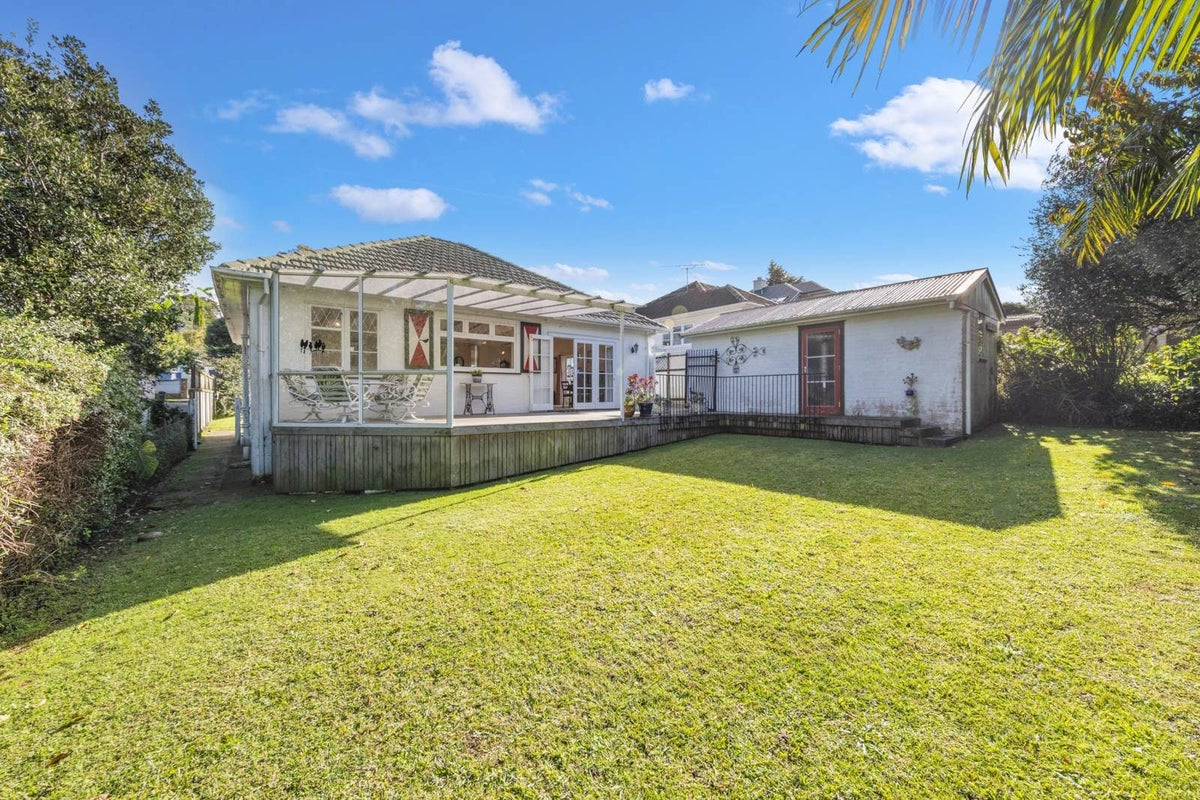 48 Buckley Road, Epsom, Auckland - Carousel 24