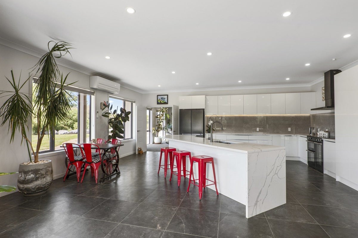 21 Dalys Road, Lincoln, Christchurch - Carousel 2