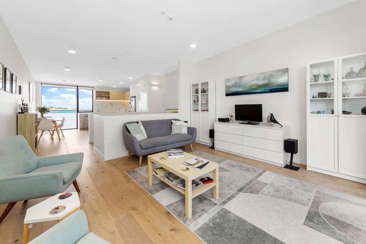 4/31 Rawene Road, Birkenhead, Auckland - Carousel 2