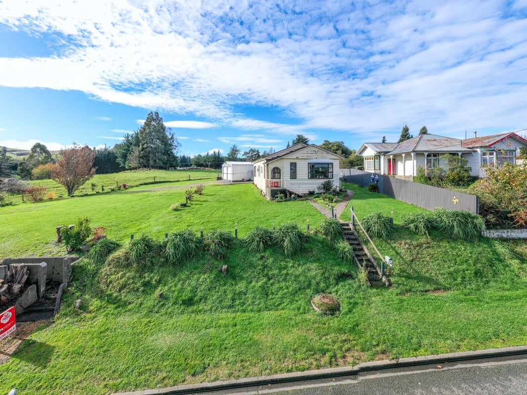 40 Johnston Street, Brixton, Waitara - Carousel 1